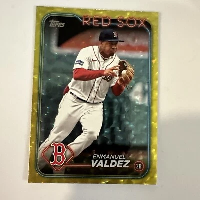 2024 Topps Emmanuel Valdez #300 Yellow Crackle 24/50  Boston Red Sox - Image 1 of 3