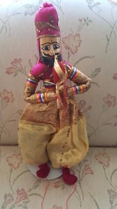 Handgefertigte nahöstliche Schlangenbeschwörer Puppe/Marionette mit bemaltem Holzkopf - Bild 1 von 10
