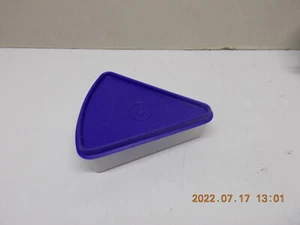 Retro Dreieckdose für Kuchen, Käse, Sandwich, Torte Tupperware Dunkelblau - Bild 1 von 3