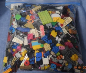 LEGO 4lbs 9 oz Random Parts Pieces Blocks Bricks Bulk Lot - Picture 1 of 2