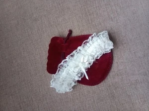 IVORY LACE WEDDING GARTER NEW - Picture 1 of 3
