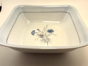 Bing & Grondahl KORNBLUMENBLAUER RAND Quadratische Gemüseschüssel Dänemark 8 3/4 Zoll - Bild 1 von 4