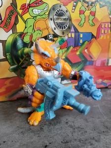 Playmates 1990 TMNT Original Triceraton Complete. - Picture 1 of 12