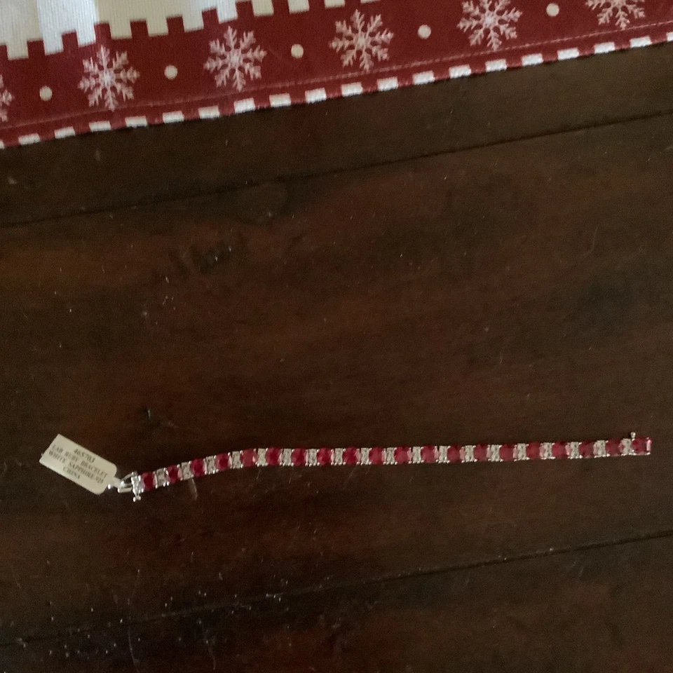 Nuevo Brazalete Tenis Redondo Creado en Laboratorio Rubí y Zafiro Blanco en Plata de Ley Foto 1 de 4