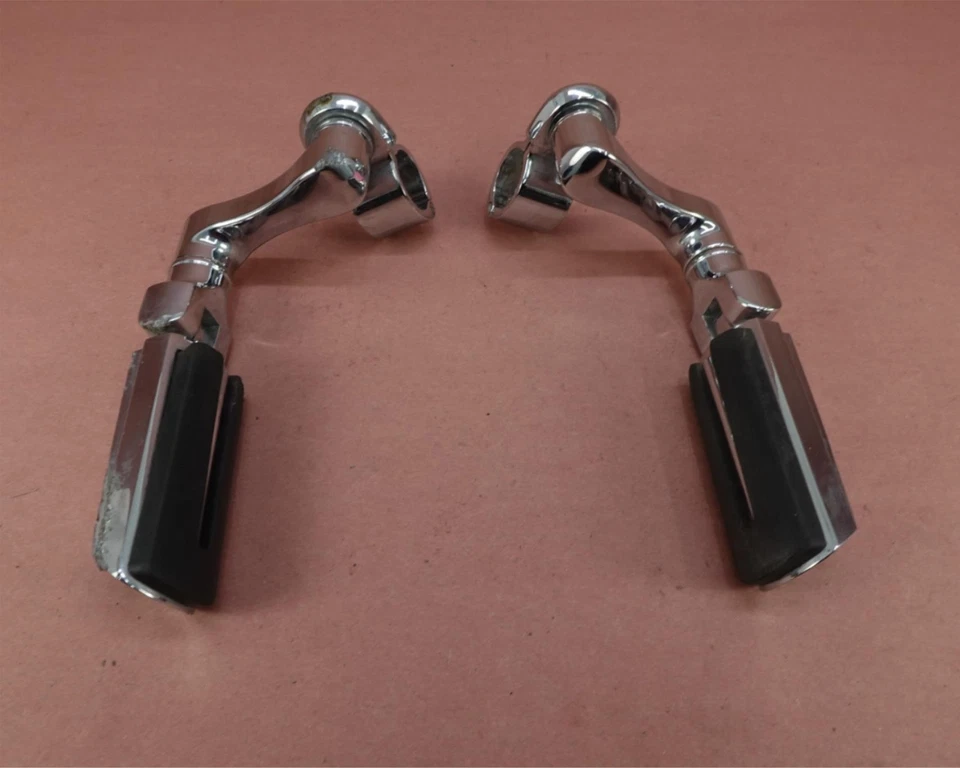 Clavija de pie Triumph America Highway 2006-2015 izquierda y derecha Foto 1 de 4