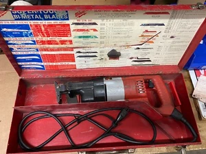 Milwaukee sawzall eléctrico con cable 0-1700 rpm Cat No 6507 - Imagen 1 de 2