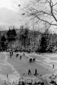 Curling On Grenadier Pond 1900s Toronto Classic 4 by 6 Reprint Photograph - Imagen 1 de 1