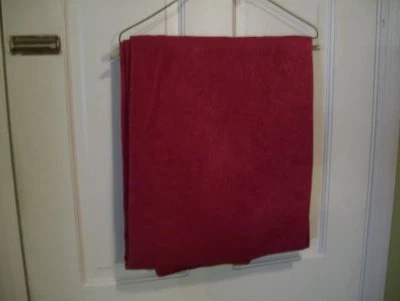 Mantel rectangular para banquete de 12’... 72” X 144”... rojo liso pesado imitación gamuza Foto 1 de 3