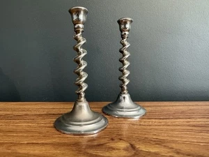 Candelabro cónico vintage de metal - Imagen 1 de 15