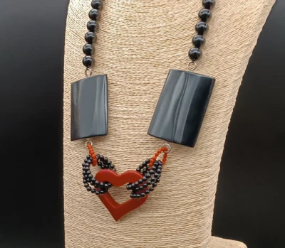 collana donna rosso e nero vera agata nera pasta di corallo rosso cuore argento - Immagine 1 di 4
