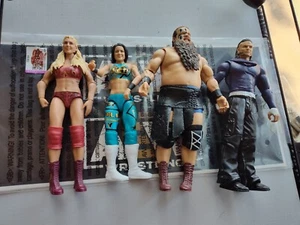 AEW Wrestling Ring mit Actionfiguren - Bild 1 von 9