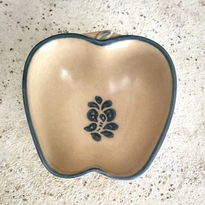 PFALTZGRAFF FOLK ART Apple-shaped Dish 6 x 6 inches - Picture 1 of 6