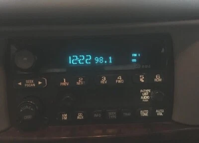 Chevrolet Impala Monte Carlo Venture 2002-2005 radio AM FM usado. 10324039 Foto 1 de 4