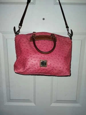 Cartera Dooney & Bourke de cuero Vacchetta florentino en relieve de avestruz rojo Foto 1 de 4