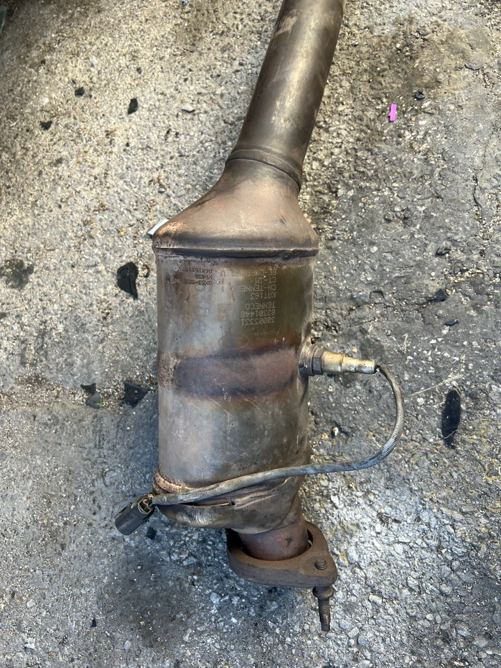 Jaguar F Pace Catalyst 2017 convertidor 3,0 L lado derecho OEM Foto 1 de 2