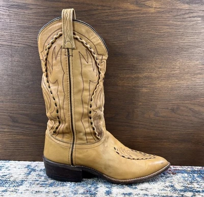 J. CHISHOLM Tan COWHIDE LEATHER J TOE BUCKLACE COWBOY BOOTS MEN'S Sz 9EE - Image 1 of 4