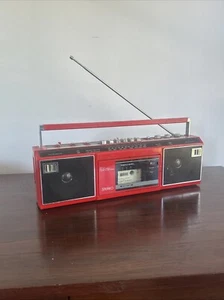 Bright Candy Red Vintage Realistic SCR-30 Vintage Small Boom Box Radio  - Picture 1 of 13