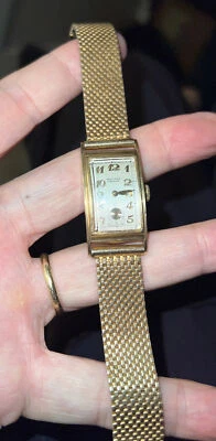 RARE WALTHAM PREMIER WATCH WITH NANASI MESH WRIST BAND - Image 1 of 4