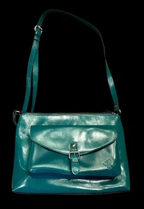Bolso Bandolera Patricia Nash Cuero Verde Hebilla Bolsillo Frontal - Imagen 1 de 10