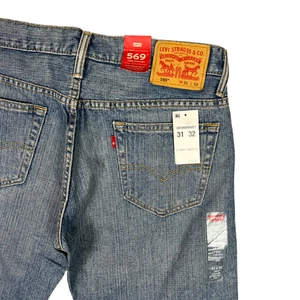 Neu mit Etikett Levis 569 Herrenjeans 31 x 32 blau Denim entspannt gerade lockere Passform Freizeit - Bild 1 von 15