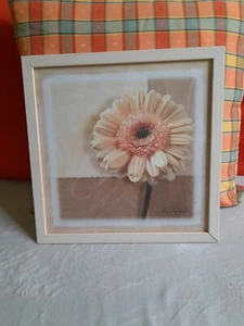 1 Wandbild, Motiv Blüte, je 34x34 cm, gerahmt und verglast  - Bild 1 von 3