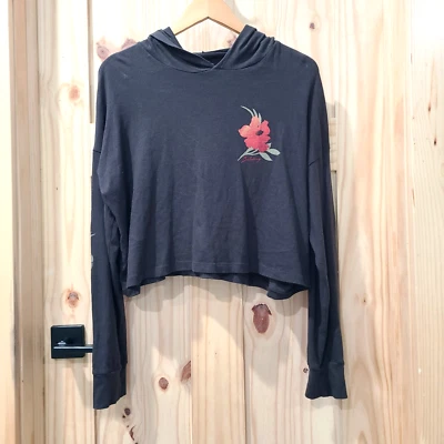 Billabong Crop Hoodie Long Sleeve Black Pink Rose Floral Hawaiian Beach Size L - Imagem 1 de 4