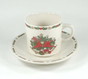 Taza/platillo Strawberry Street O'Christmas Tree 1987 10 taza de caballo mecedor vintage - Imagen 1 de 9
