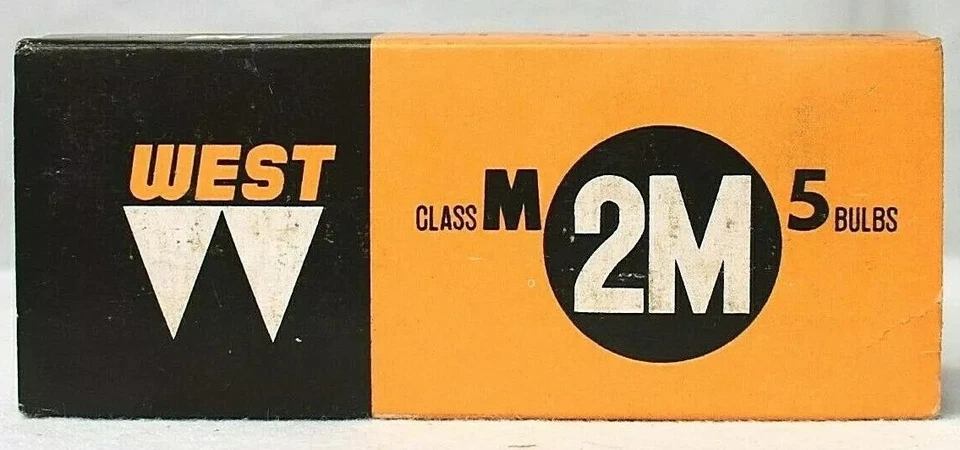Vintage West Class M 2M Super Speed Flash Bulbs NOS Box of 5 Bulbs - New  - Image 1 of 4