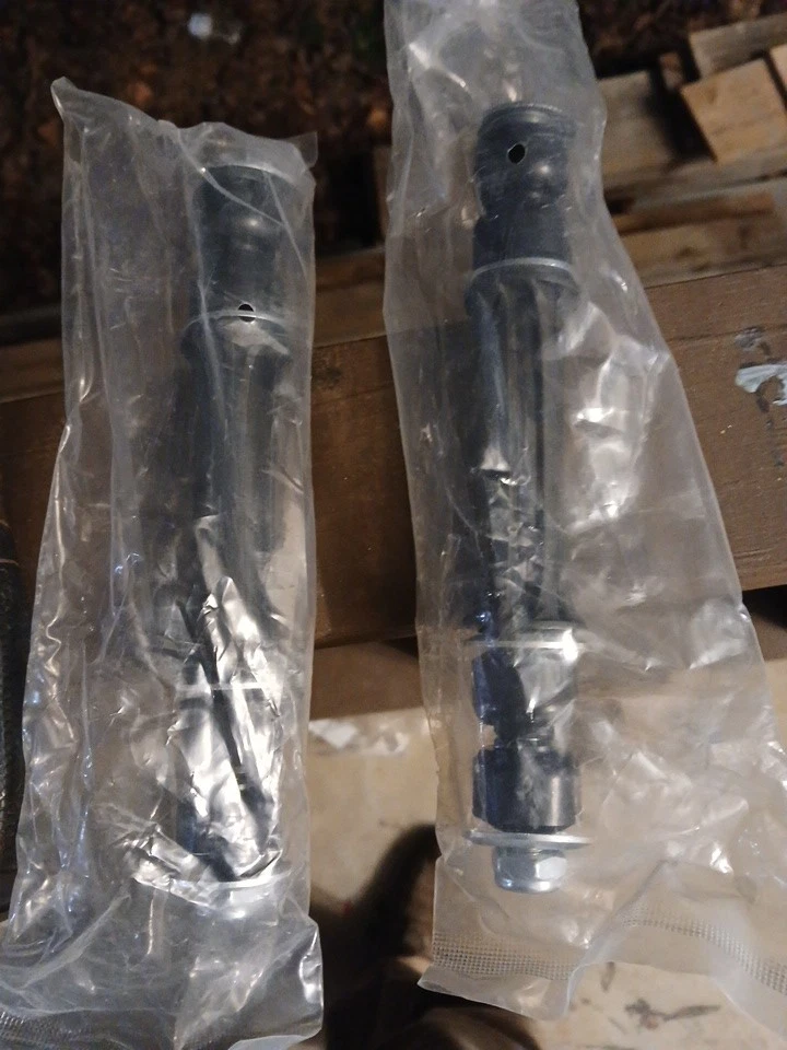 TRQ Front Stabilizer Sway Bar End Links LH & RH Pair for Chevelle Cougar GTO - Image 1 of 3