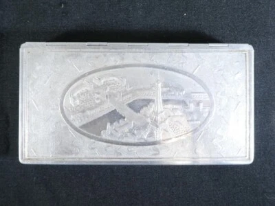 Ancienne boîte cigarette aluminium par LA SIRA J MAKOWSKY Tour Eiffel Trocadéro - Photo 1/4