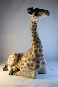 15 Zoll Toskanische Statue Zari liegend Giraffe Statue Garten Wohnkultur - Bild 1 von 14