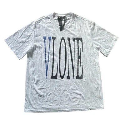 Camiseta VLONE Serpiente Camiseta ENORME Escritura Hecha en EE. UU. Blanca Talla XL Hombres Usada en Excelente Condición Foto 1 de 4