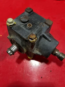 John Deere 425 445 455 60” Mower Deck  Gearbox Gear Box DE19086 AM143310 - Picture 1 of 6