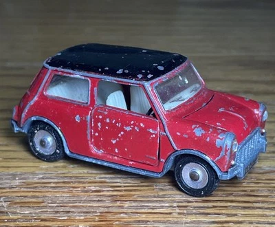 Dinky Toys Morris Mini Minor #183 Meccano Ltd Red Vintage England - Image 1 of 4