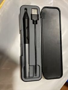 Wacom Intuos Stylus Pen's  CS600P Cs-600 With Case And USB Cable