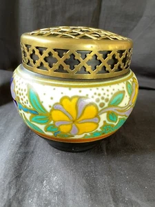ancien rosier hollandais en faïence de Gouda. Appr 1920. Décoration fleur . Plusieurs marques . - Photo 1 sur 8