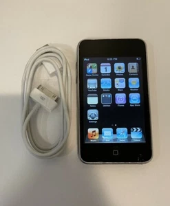 Apple iPod touch 2. Generation Schwarz (16GB) - Guter Zustand - Bild 1 von 10