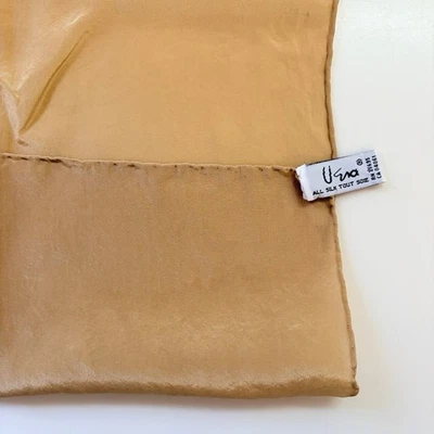 Vera Rectángulo 100% Seda Bufanda Bordes Enrollados a Mano Lt Marrón/Beige 11 X 49 Aprox Foto 1 de 4