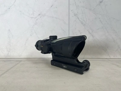 Mira para rifle Chevron Trijicon TA31F ACOG 4x32 roja 5,56 BDC negra (A1G011123) Foto 1 de 4