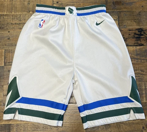 Nike NBA Milwaukee Bucks City Edition Cream Official Shorts Sz Youth Large Cover
