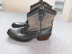 ARIAT 10007965 Women's 6B Leather Upper Cowgirl Western Ankle Boots W/ Zipper - Picture 1 of 10