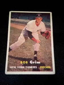 VG,1957 BOB GRIM TOPPS #36 NEW YORK YANKEES,CENTERED,FT CREASE,FREE SHIPPING - Picture 1 of 8
