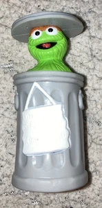 SESAME STREET ELMO IN GROUCHLAND TOY FIGURE ARBY'S 1999 3" - Picture 1 of 4