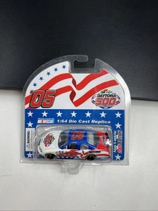 Team Caliber 2005 Daytona 500 International Speedway Die Cast Car 1:64 Scale NEW - Picture 1 of 2