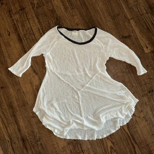 Top túnica Intimately Free People dobladillo crudo algodón transparente marfil ribete negro pequeña - Imagen 1 de 8