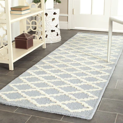Safavieh Cambridge LIGHT BLUE / IVORY Wool Runner 2' 6 x 12' - CAM137A-212 - Image 1 of 3