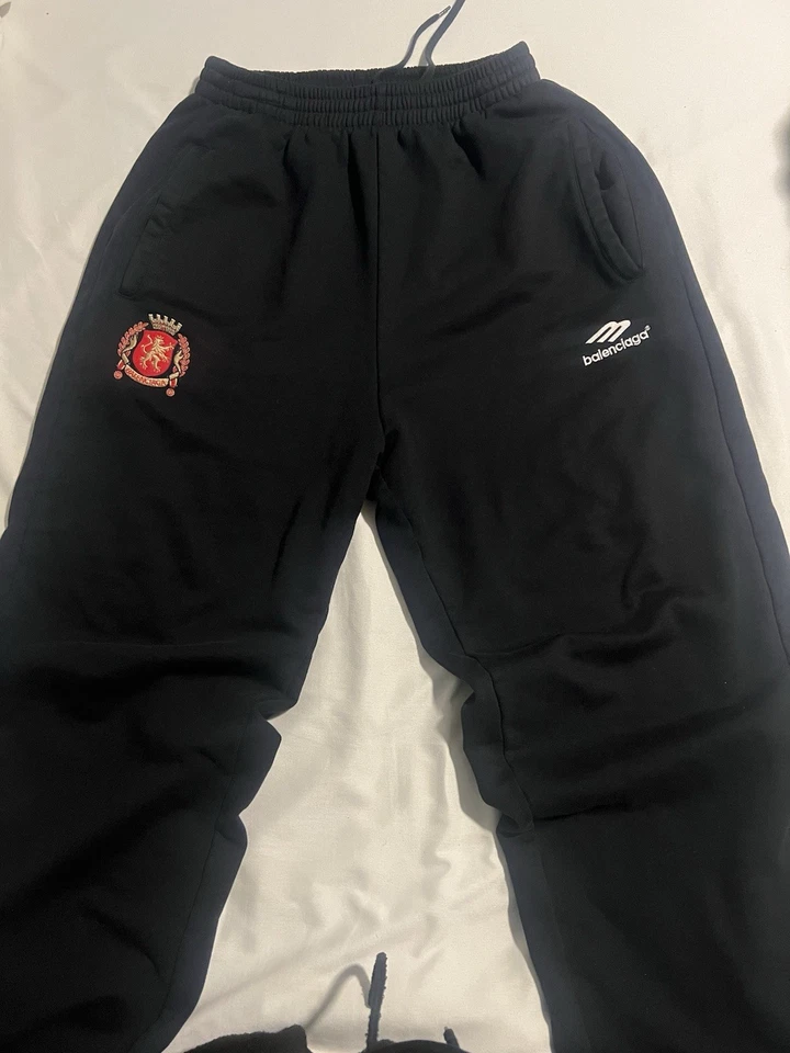 Pantalones deportivos Balenciaga Foto 1 de 4