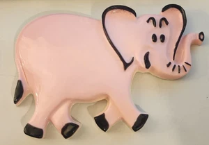 Colgante de Pared Elefante Rosa Cerámica Hecho a Mano - Aprox 9.5" X 7" - Lindo, Rosa - Imagen 1 de 3