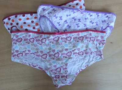 Pack de tres bragas bragas talla 14-16 multicolor 100% algodón. Foto 1 de 4