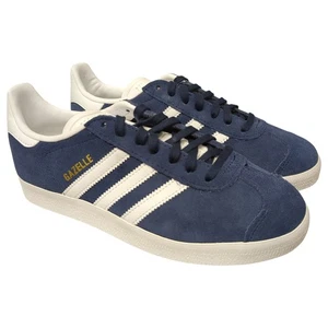 Zapato Gazelle Adidas Para Hombre de Inspiración Retro 3 Rayas con Cordones - Imagen 1 de 6